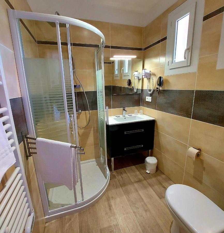 Hotel Les Hauts De Mourèze Eksteriør billede